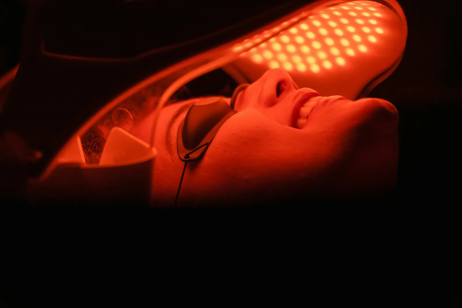 LED light therapy service image