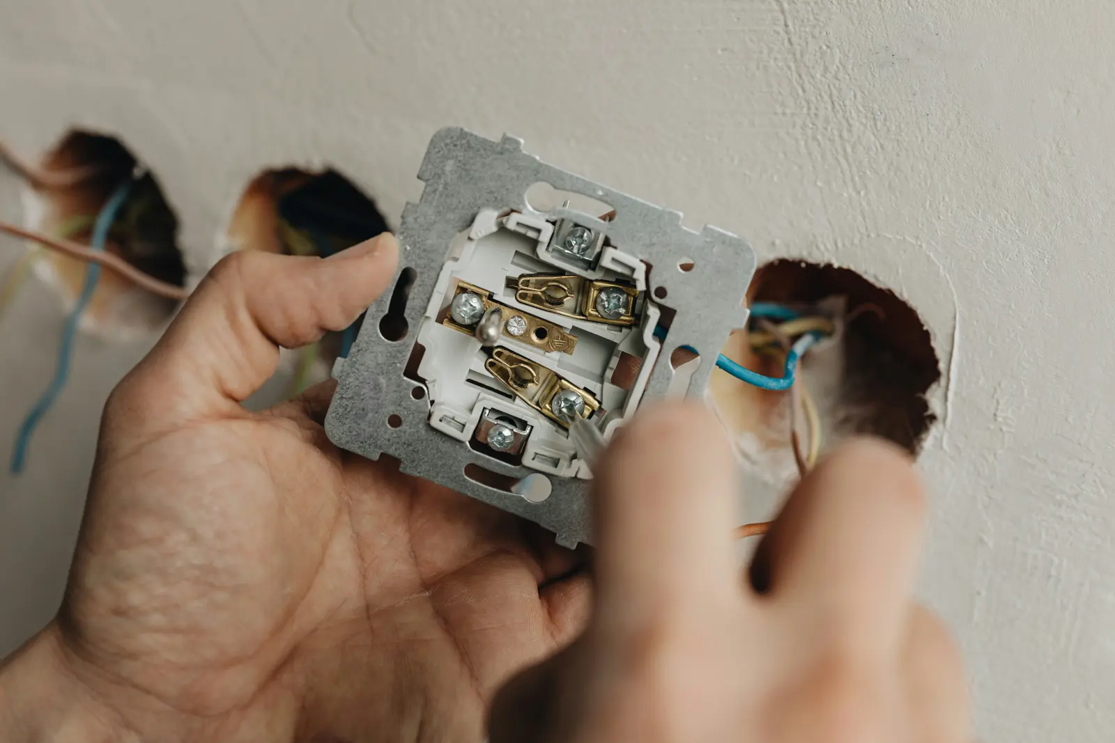 Burnt outlet replacement service image