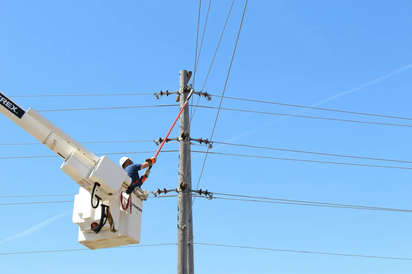 Power restoration service image