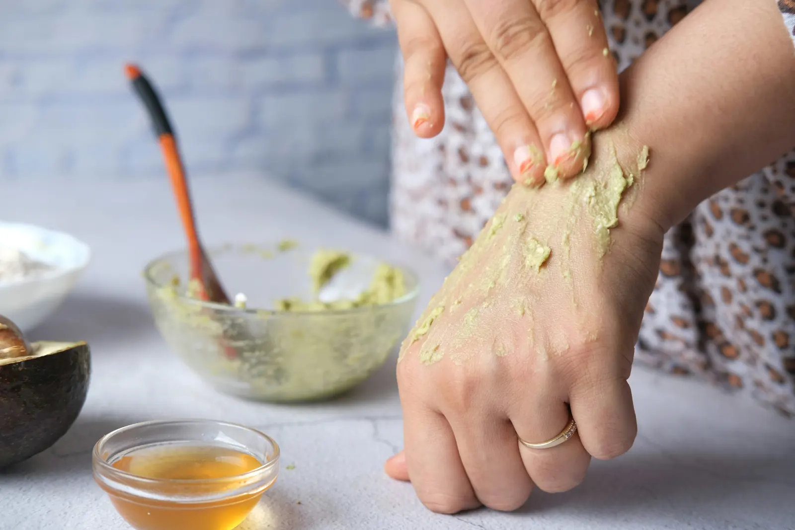 Exfoliating scrubs service image