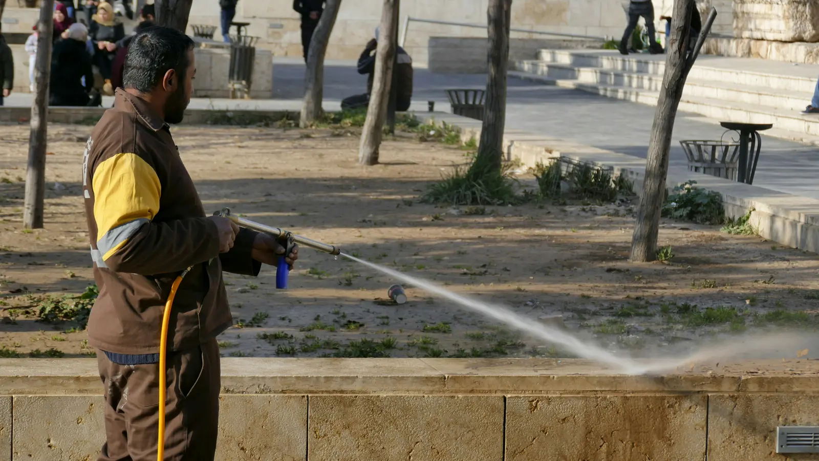 Pressure washing service image