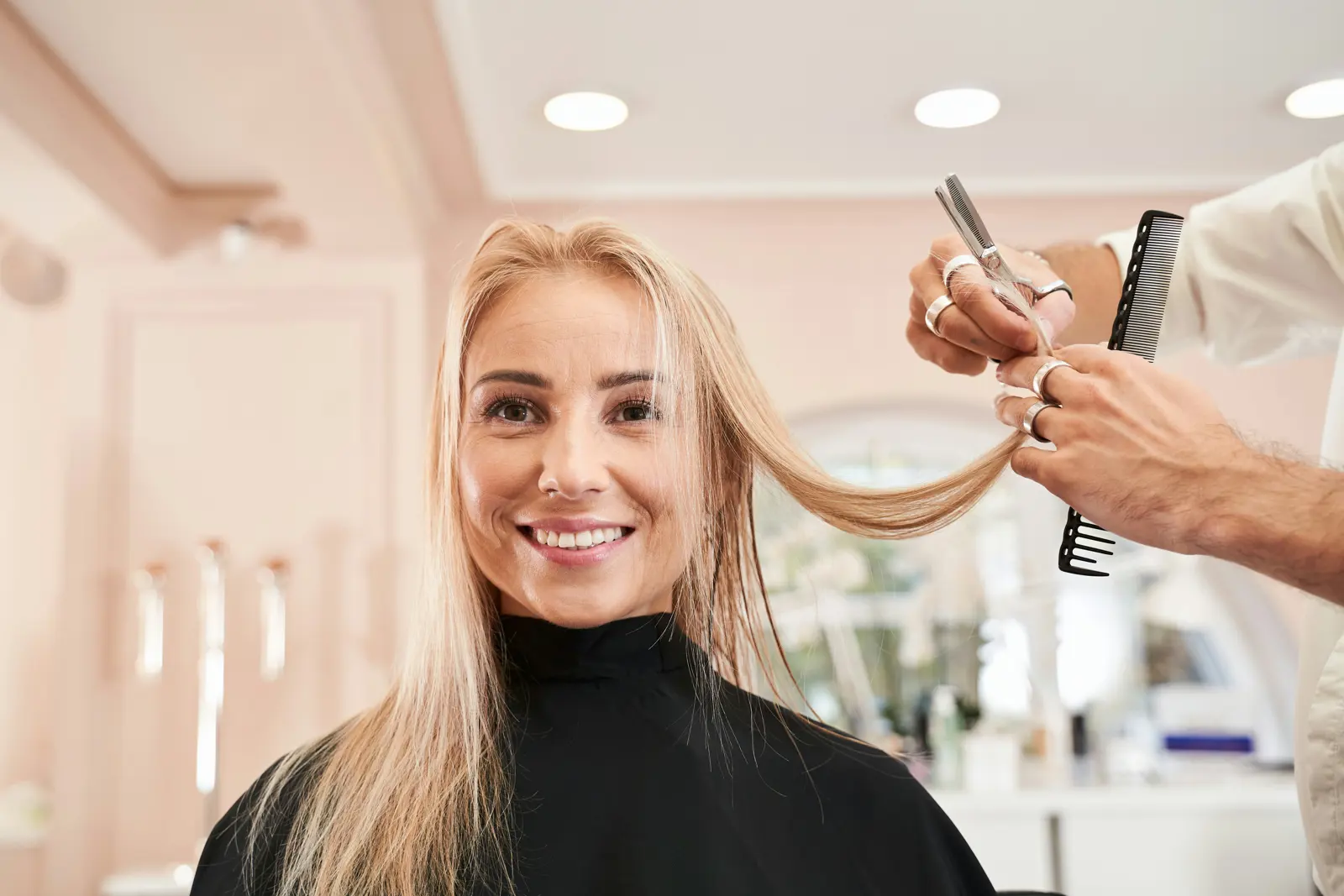 Mobile Haircuts and Restyling service image