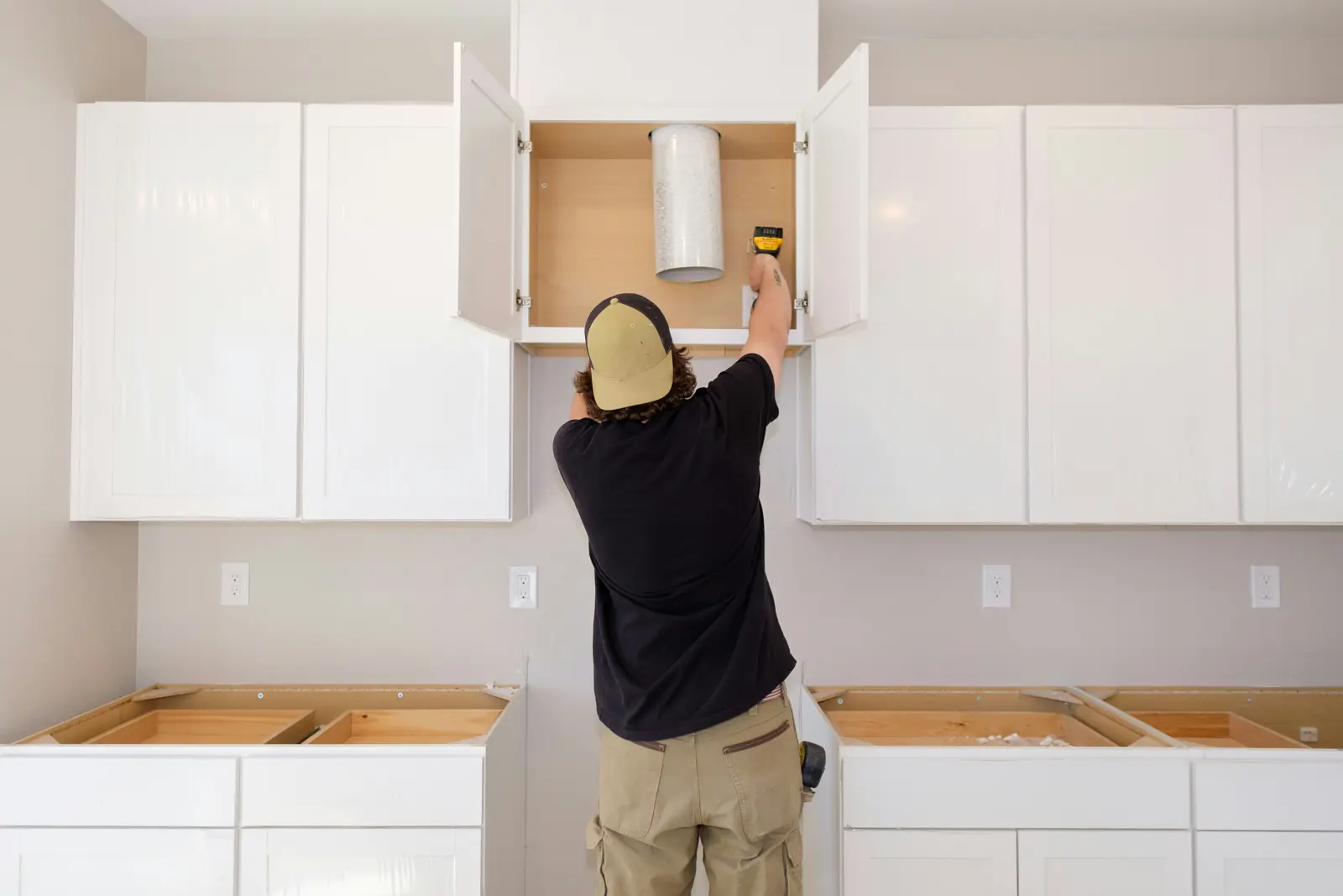Cabinet hanging service image