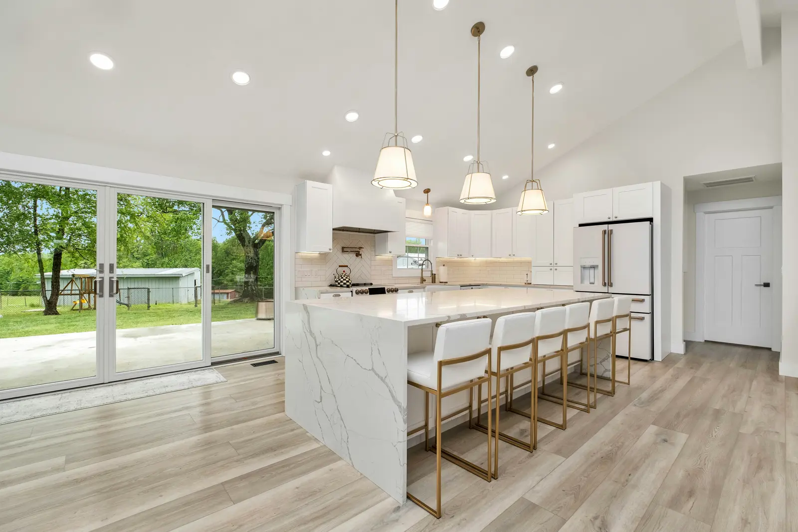 Kitchen Flooring and Finishing service image