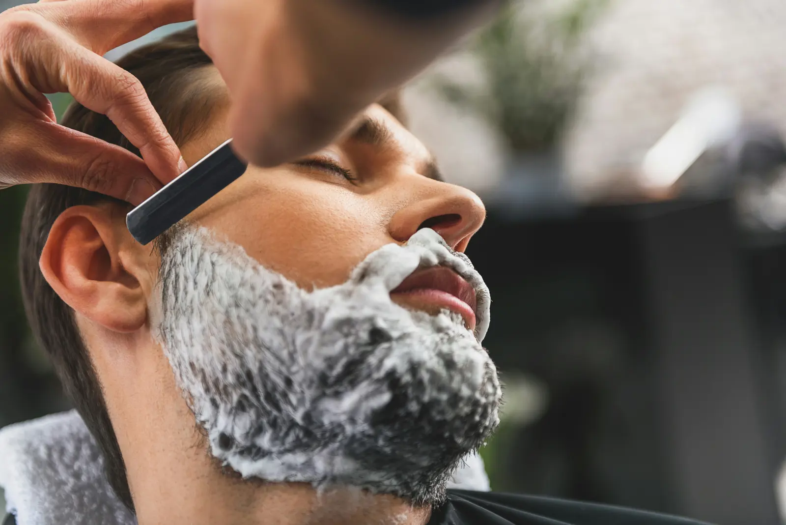 Hot-Towel Shaves service image