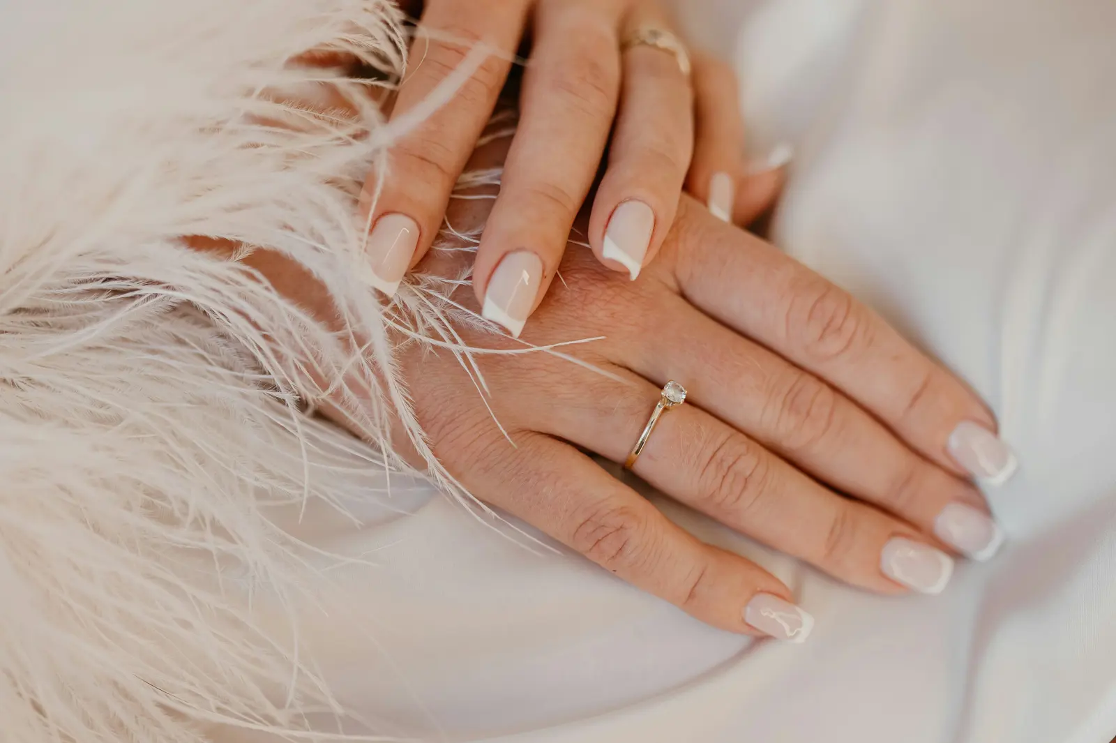 French Manicures service image