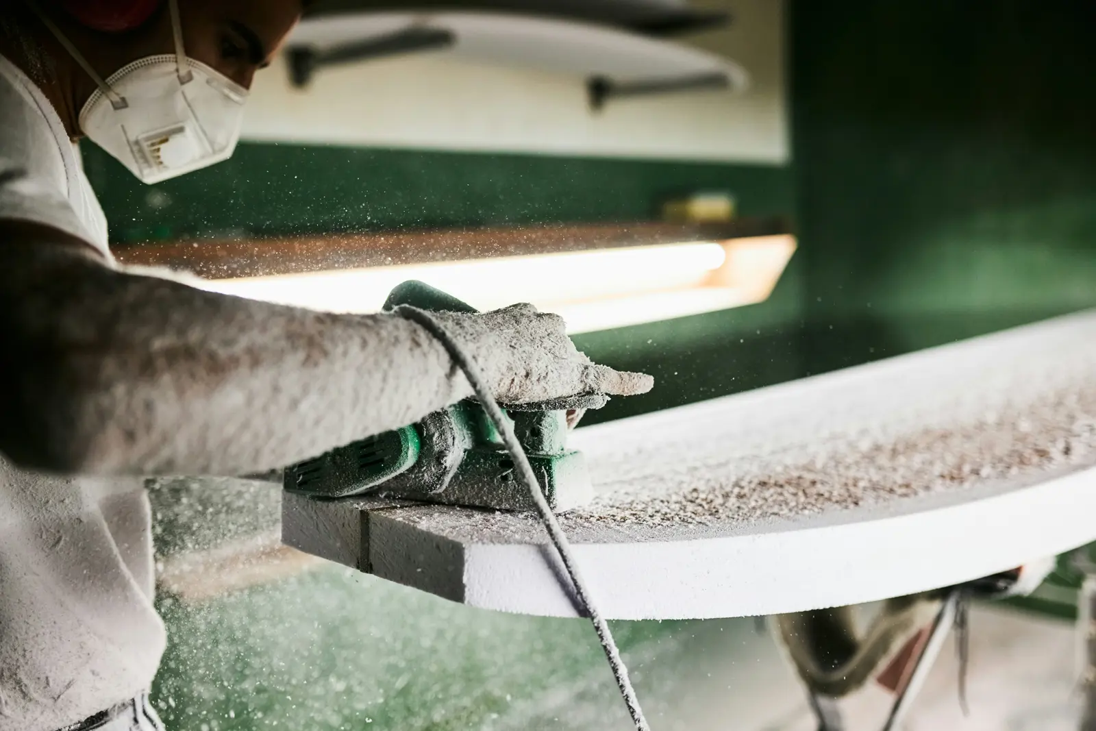 Sanding and smoothing service image