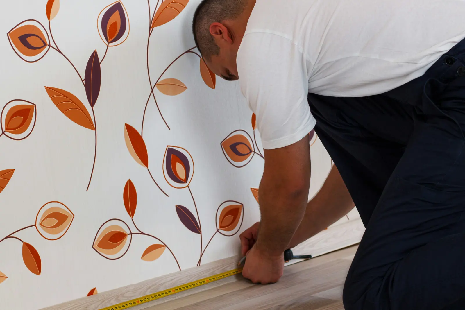 Vinyl wallcovering service image