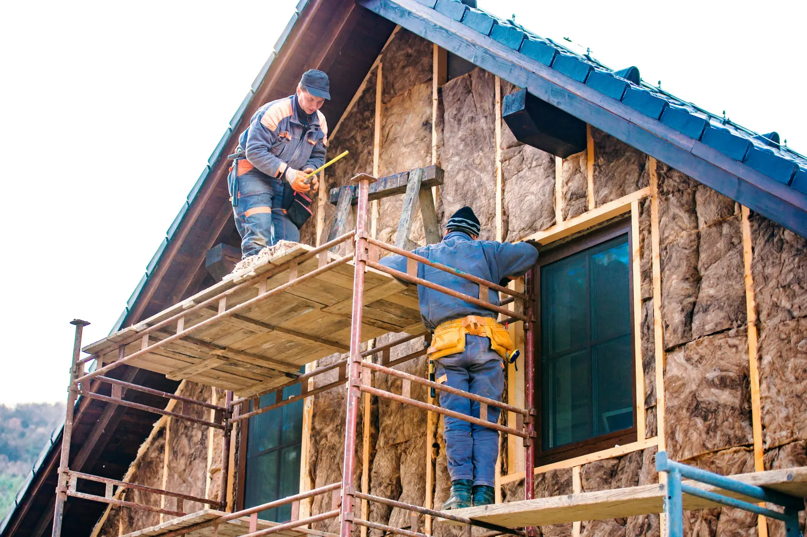 Insulated rendering service image