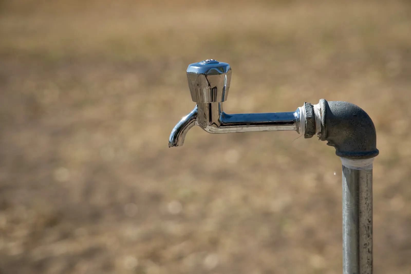Outdoor tap fitting service image