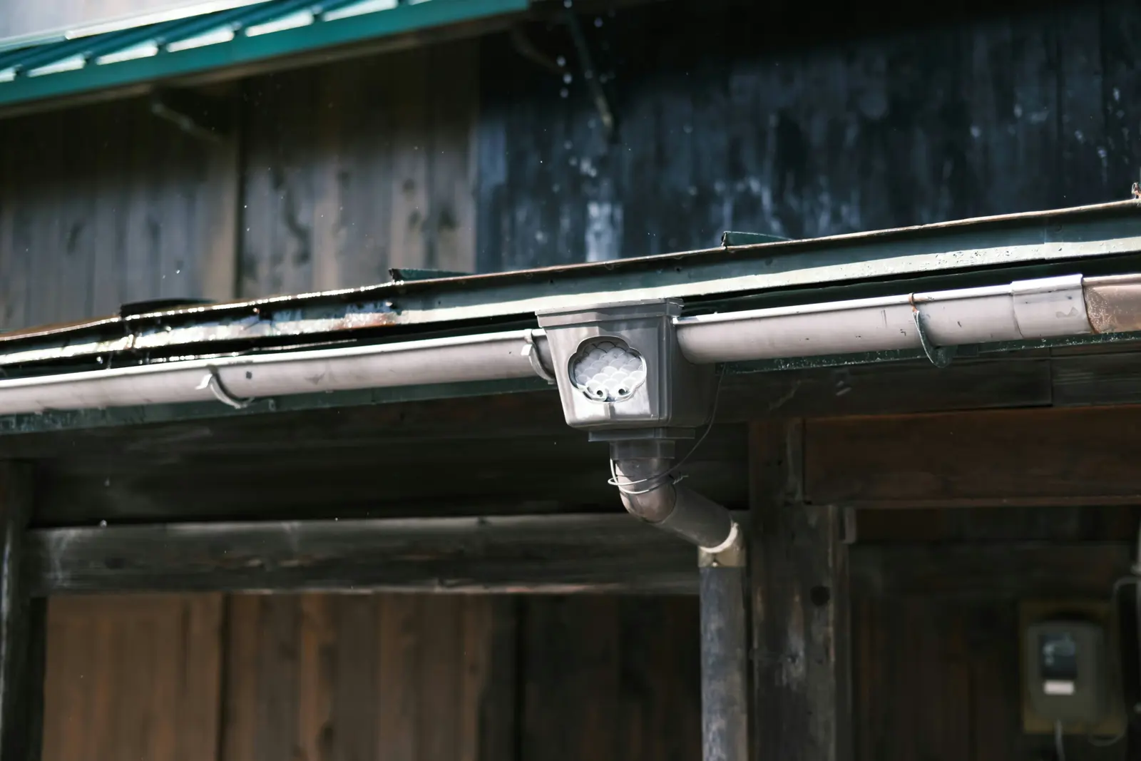 Gutter installation service image