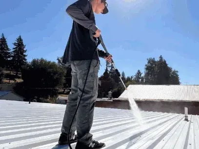Roof coating service image