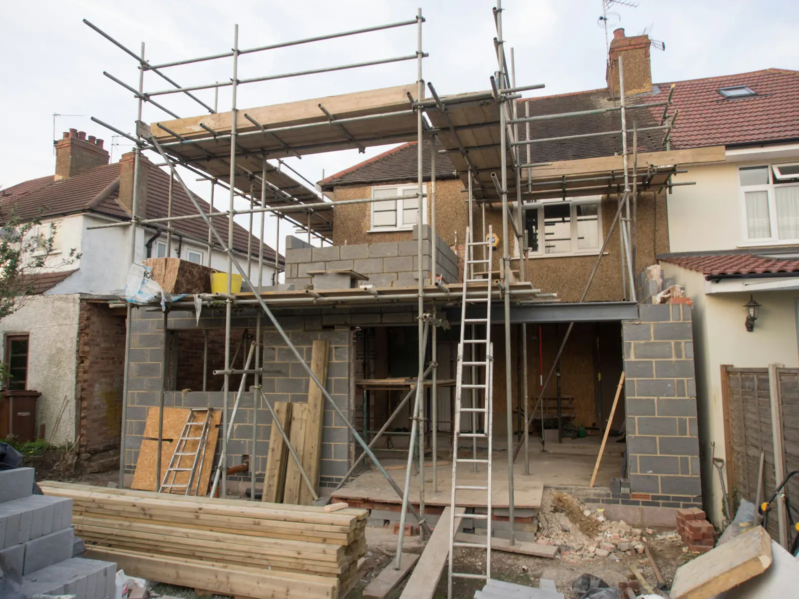 Scaffolding for Extensions and Renovations service image