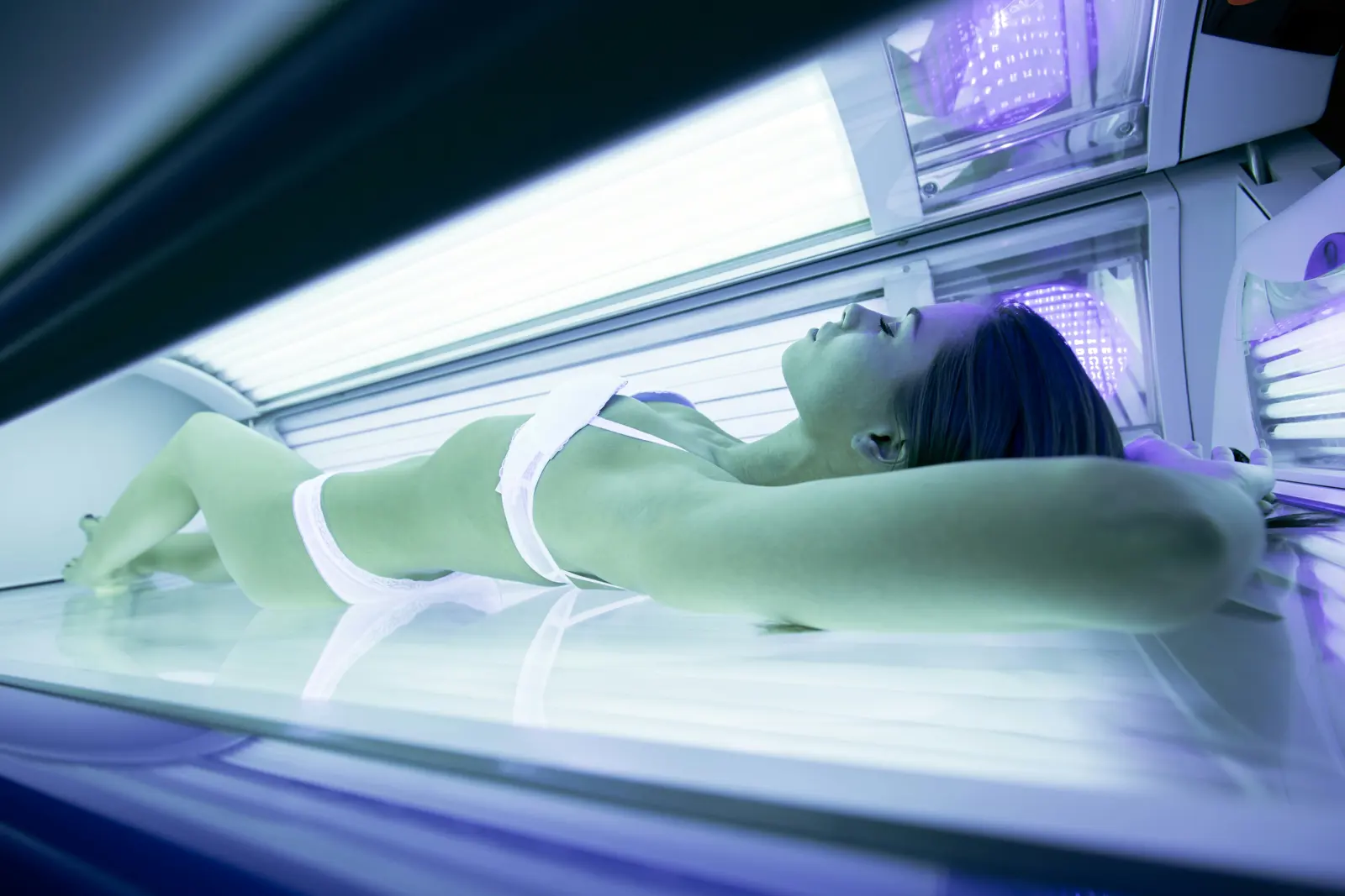 Tanning Studio website suitability illustration